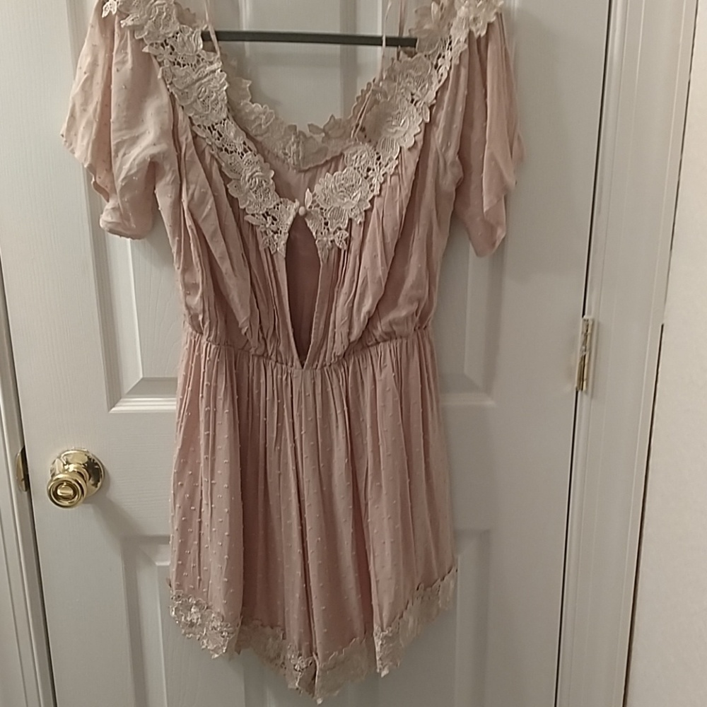 Romper - Picture 2 of 2